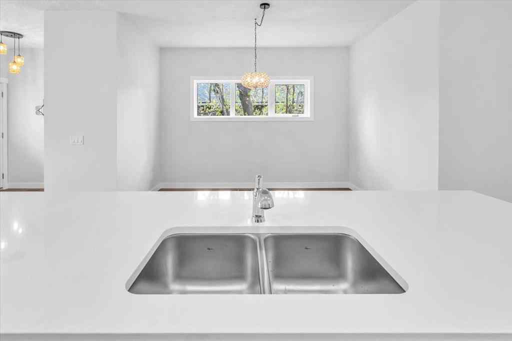 MLS® A2220603 - 1016 Limit Avenue  in NONE Crossfield, Residential