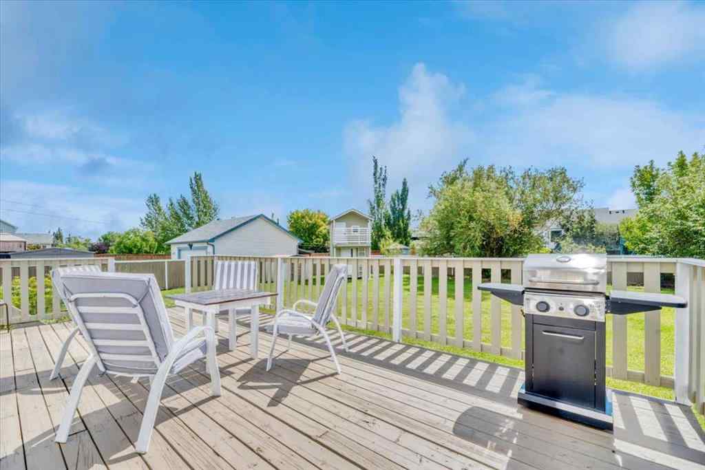 MLS® A2220653 - 27 Henderson Road  in NONE Langdon, Residential