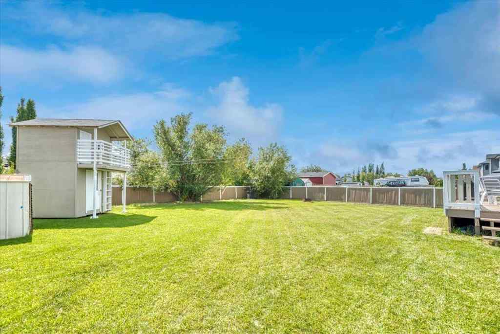 MLS® A2220653 - 27 Henderson Road  in NONE Langdon, Residential