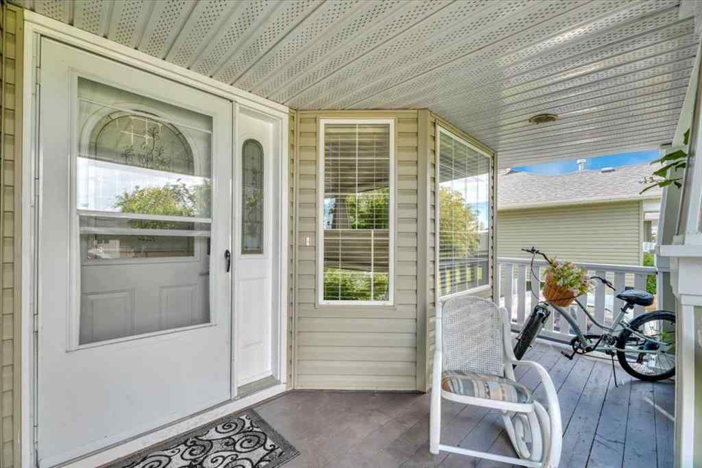 MLS® A2220653 - 27 Henderson Road  in NONE Langdon, Residential