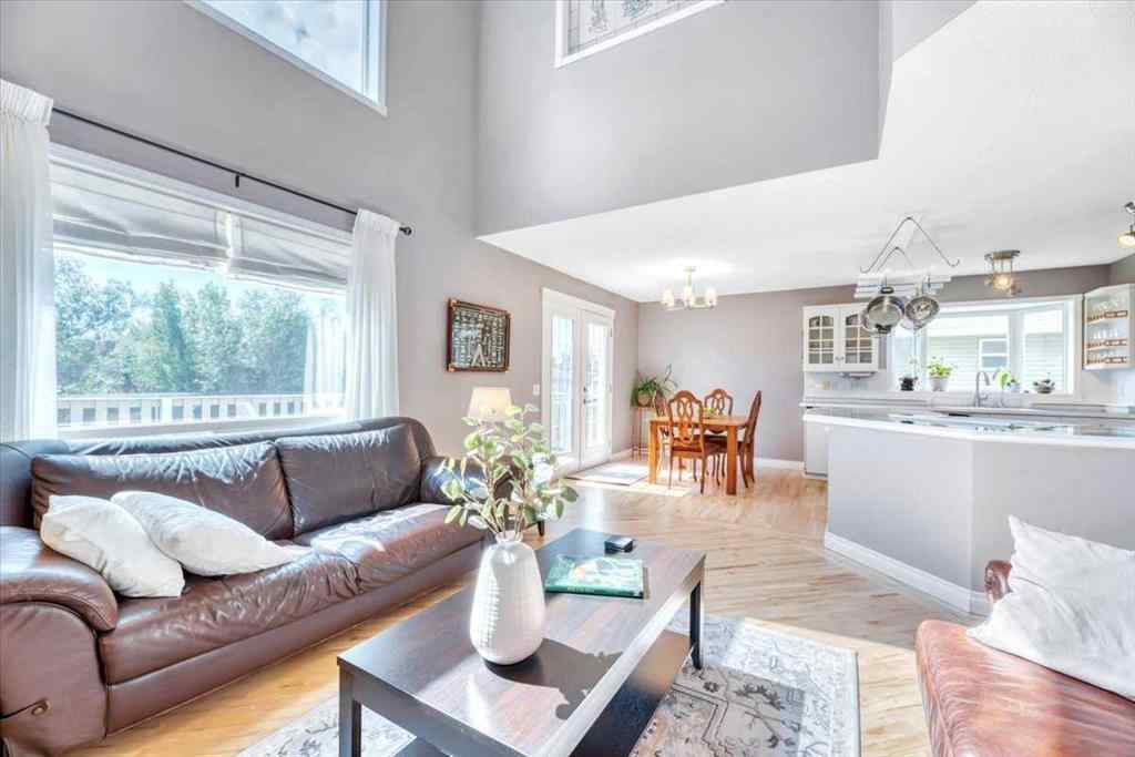 MLS® A2220653 - 27 Henderson Road  in NONE Langdon, Residential
