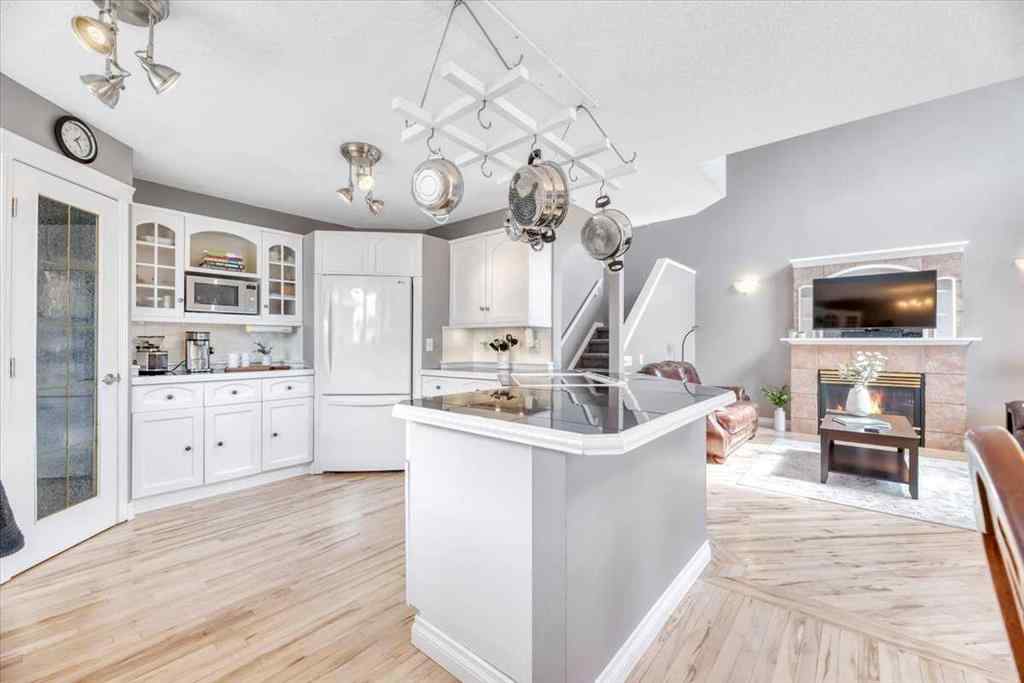 MLS® A2220653 - 27 Henderson Road  in NONE Langdon, Residential