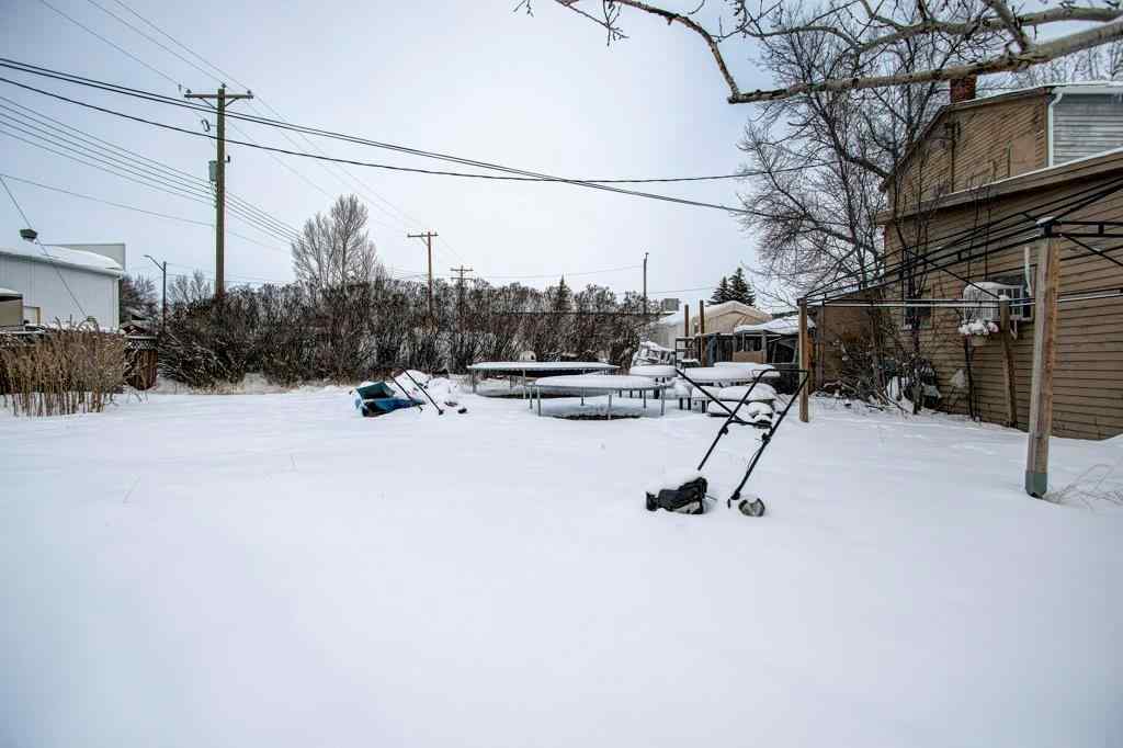 MLS® A2220666 - 718 Broadway Street  in NONE Standard, Commercial