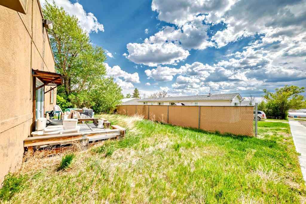 MLS® A2220672 - 721 Broadway Street  in NONE Standard, Residential
