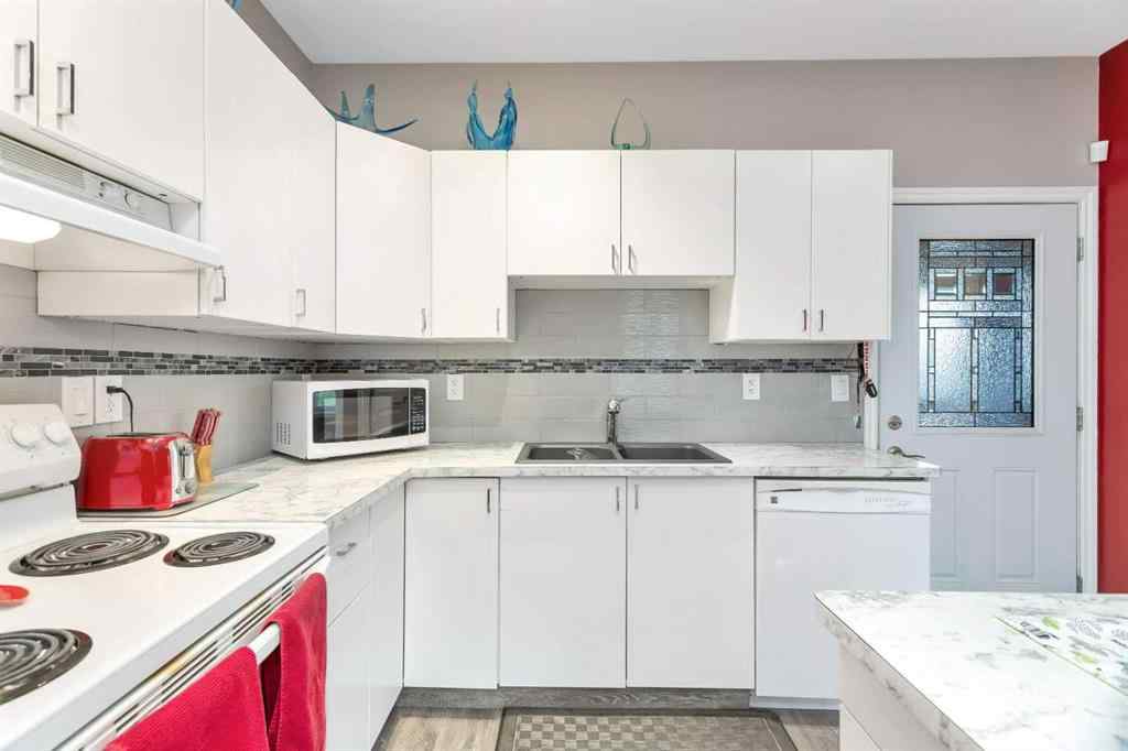 MLS® A2220696 - 38268 Range Road 265   in NONE Rural Red Deer County, Residential