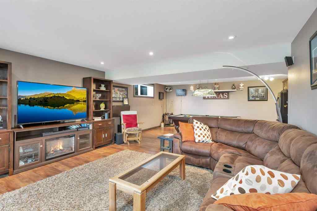 MLS® A2220696 - 38268 Range Road 265   in NONE Rural Red Deer County, Residential