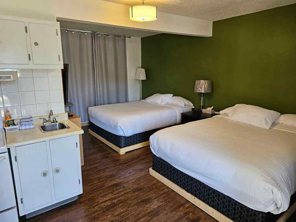 MLS® A2220858 - 506 Main Avenue W in NONE Sundre, Commercial