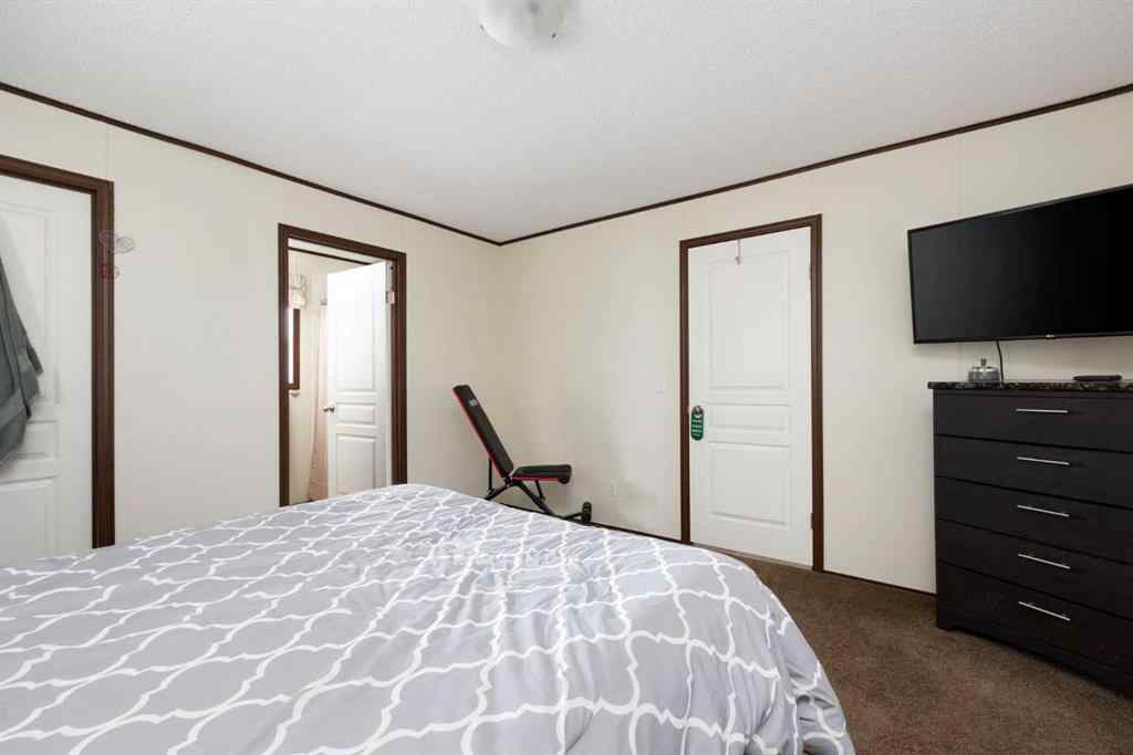 MLS® A2220930 - 184 Greenwich Lane  in Gregoire Park Fort McMurray, Residential