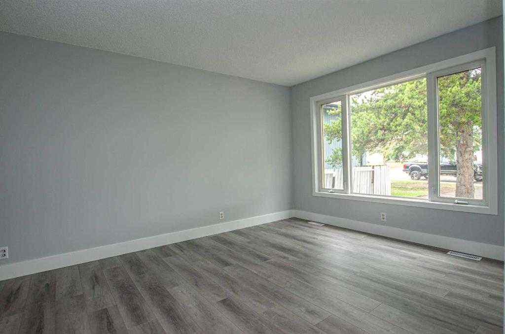 MLS® A2220985 - 150 Leigh Crescent  in Dickinsfield Fort McMurray, Residential