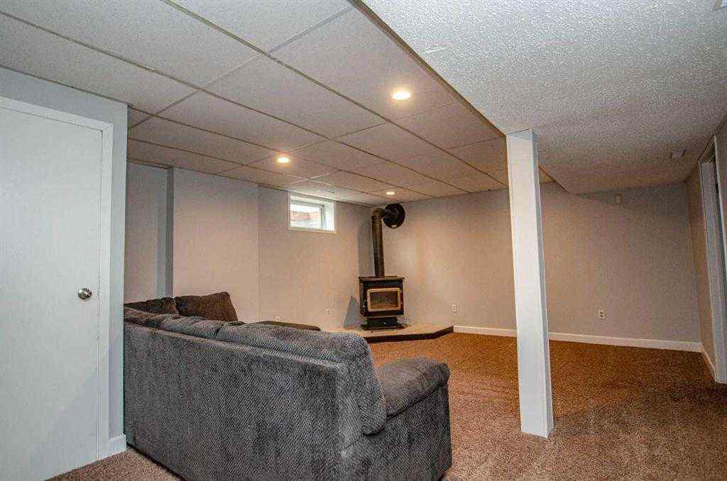 MLS® A2220985 - 150 Leigh Crescent  in Dickinsfield Fort McMurray, Residential