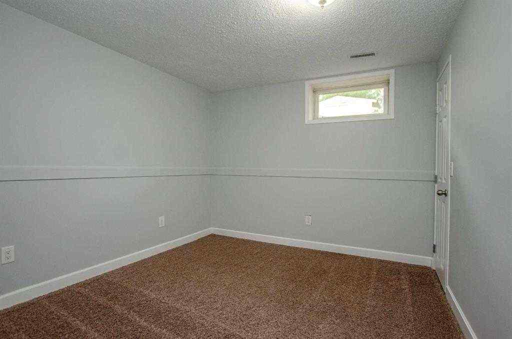 MLS® A2220985 - 150 Leigh Crescent  in Dickinsfield Fort McMurray, Residential