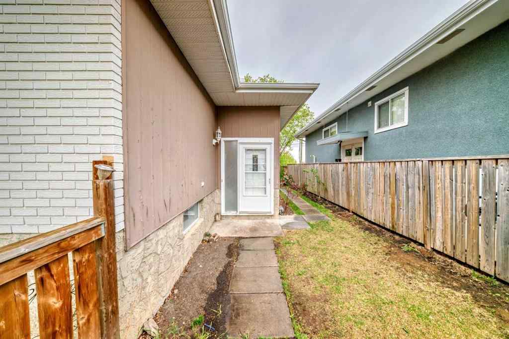 MLS® A2220994 - 1019 Canfield Crescent SW in Canyon Meadows Calgary, Residential