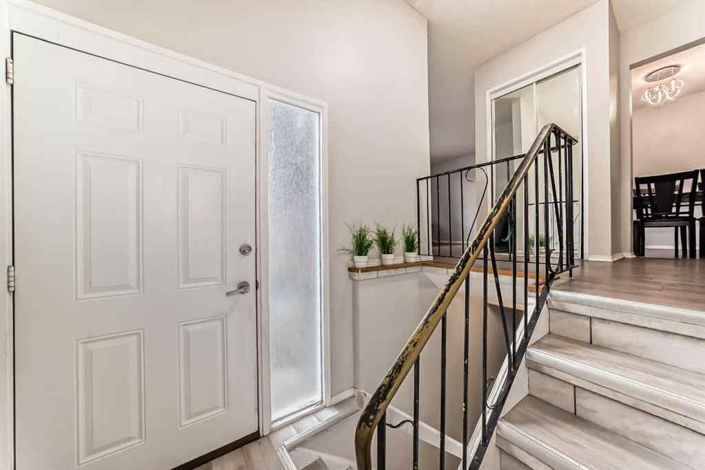 MLS® A2220994 - 1019 Canfield Crescent SW in Canyon Meadows Calgary, Residential