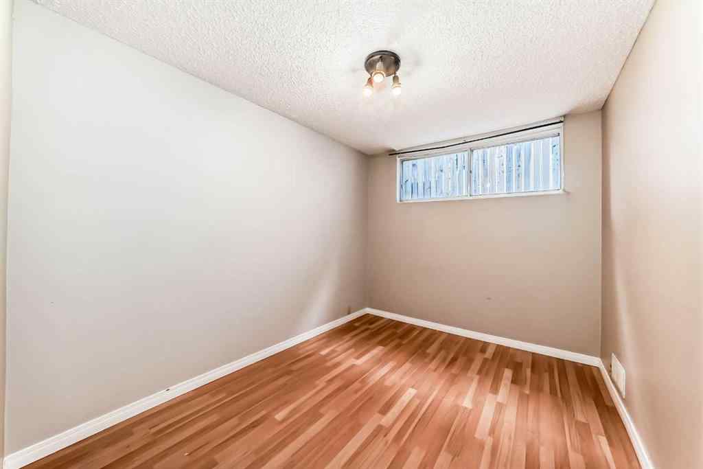 MLS® A2220994 - 1019 Canfield Crescent SW in Canyon Meadows Calgary, Residential