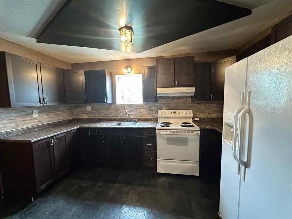 MLS® A2221008 - 109 First Avenue S in NONE Wimborne, Residential