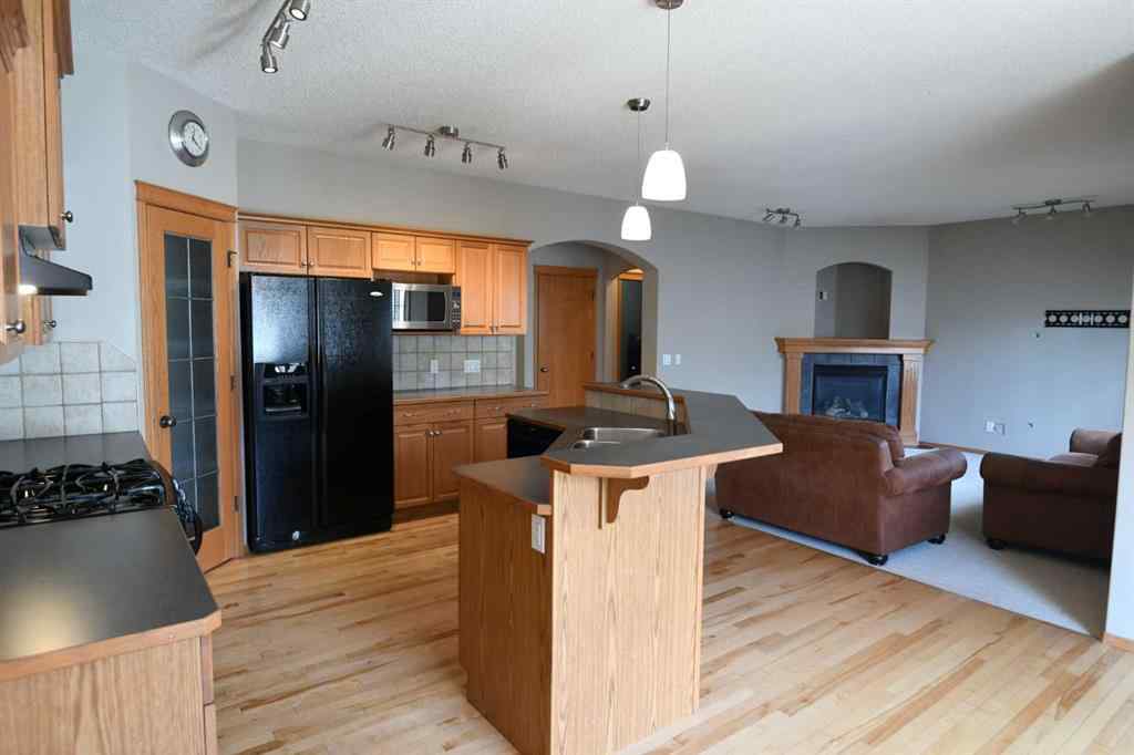 MLS® A2221036 - 2825 Coopers Manor SW in Coopers Crossing Airdrie, Residential
