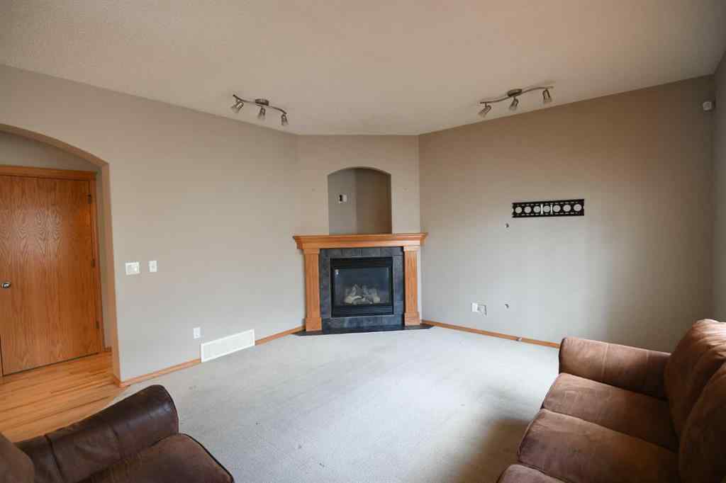 MLS® A2221036 - 2825 Coopers Manor SW in Coopers Crossing Airdrie, Residential