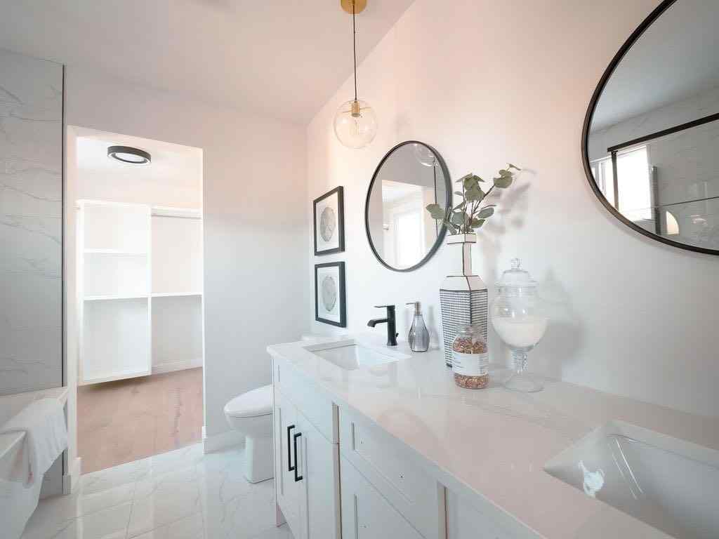 MLS® A2221064 - 1349 Lake Sylvan Drive SE in Bonavista Downs Calgary, Residential