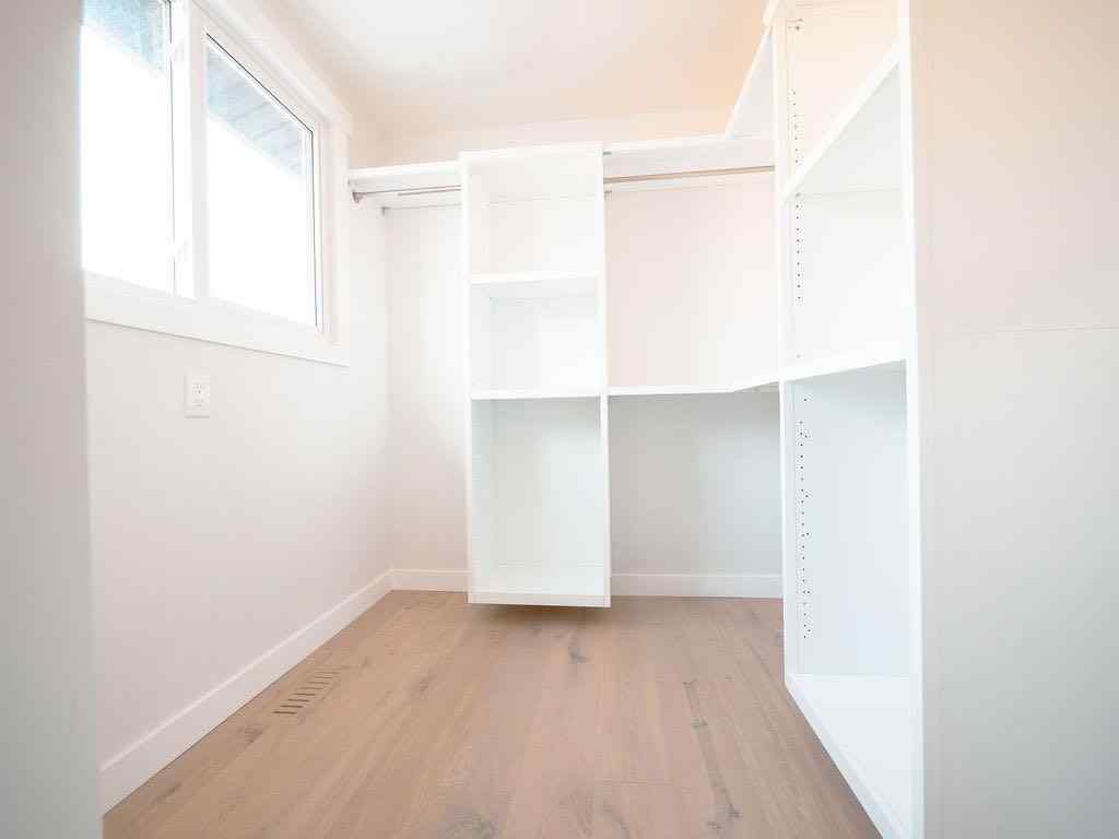 MLS® A2221064 - 1349 Lake Sylvan Drive SE in Bonavista Downs Calgary, Residential