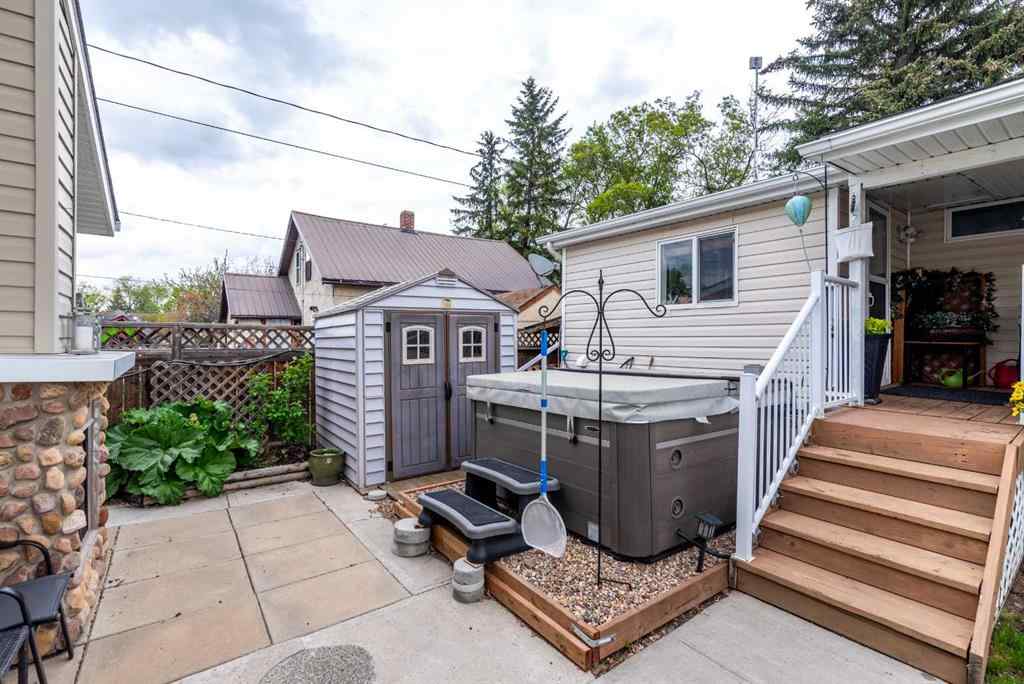 MLS® A2221103 - 5032 51 Street  in NONE Mannville, Residential