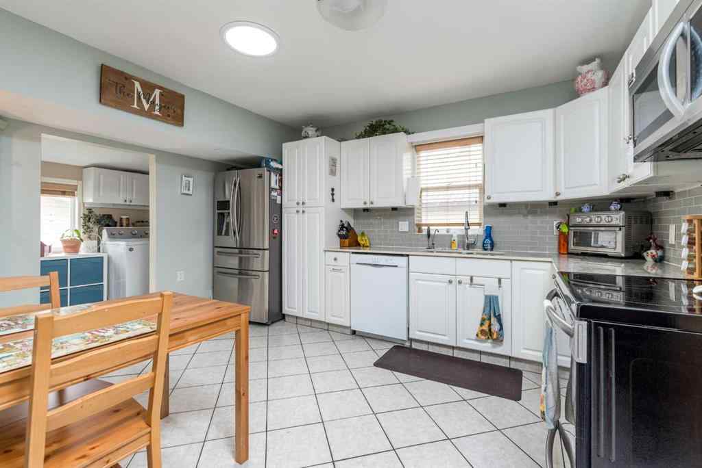 MLS® A2221103 - 5032 51 Street  in NONE Mannville, Residential