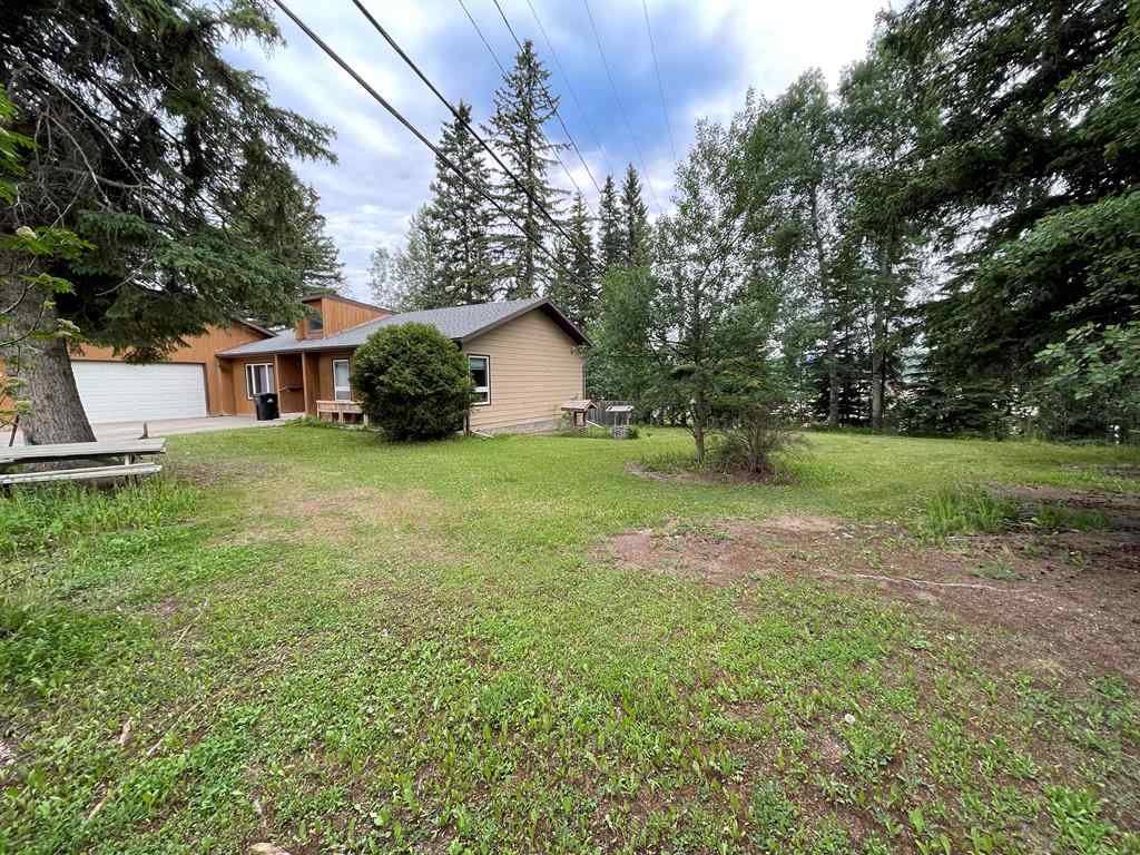 MLS® A2221121 - 107 FOREST HEIGHTS Drive  in Hillcrest Hinton, Residential