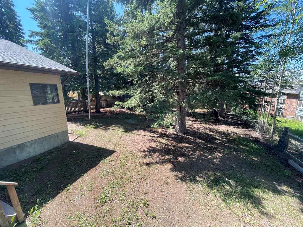 MLS® A2221121 - 107 FOREST HEIGHTS Drive  in Hillcrest Hinton, Residential