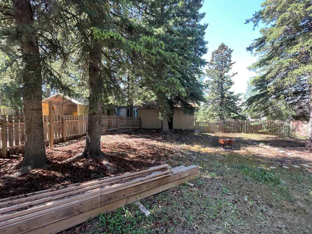 MLS® A2221121 - 107 FOREST HEIGHTS Drive  in Hillcrest Hinton, Residential