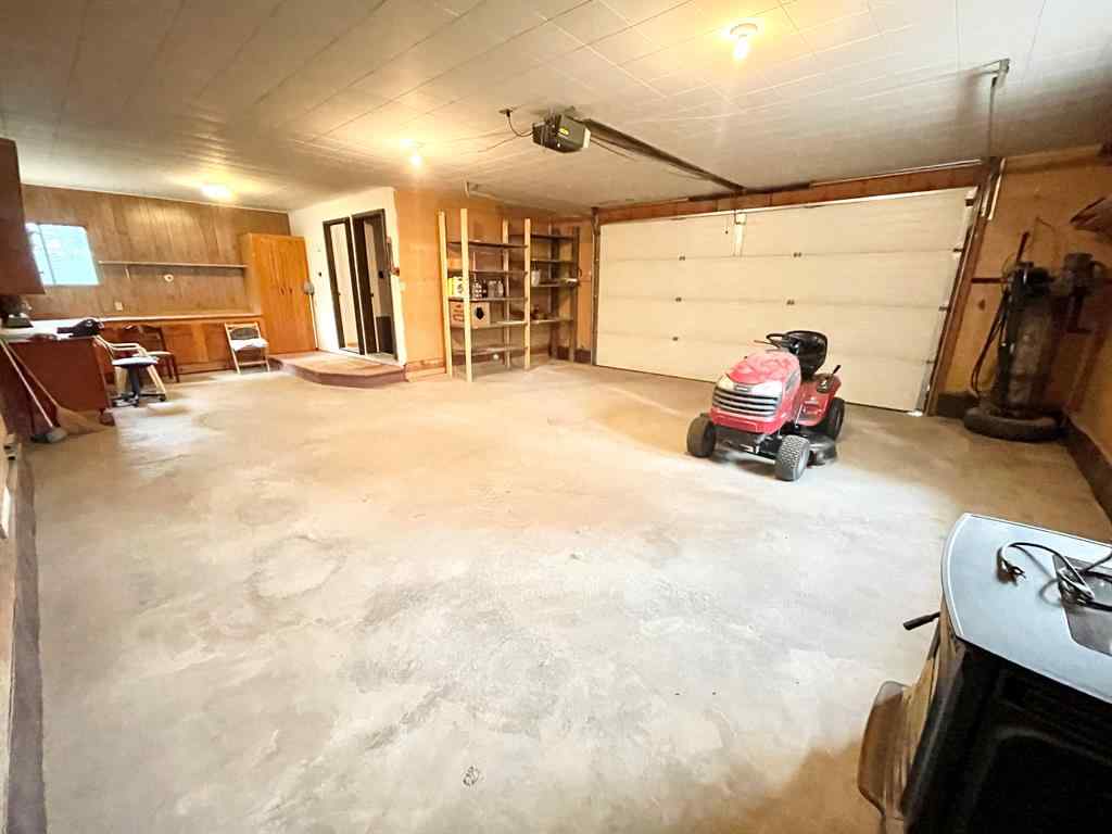 MLS® A2221121 - 107 FOREST HEIGHTS Drive  in Hillcrest Hinton, Residential