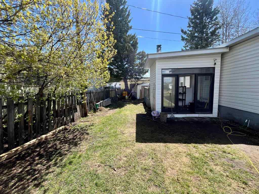 MLS® A2221154 - Unit #74 133 Jarvis Street  in Mountain View Hinton, Mobile