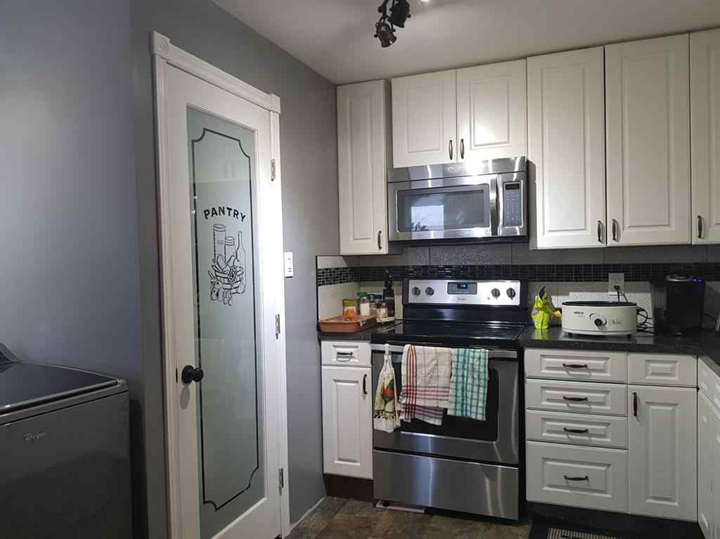 MLS® A2221250 - 95 South Railway Avenue  in NONE Irvine, Commercial