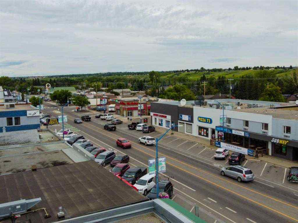 MLS® A2221256 - 7420 36 Avenue NW in Bowness Calgary, Residential