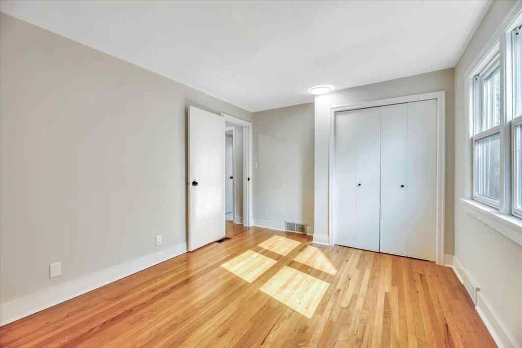 MLS® A2221265 - 514 Scarboro Avenue SW in Scarboro Calgary, Residential