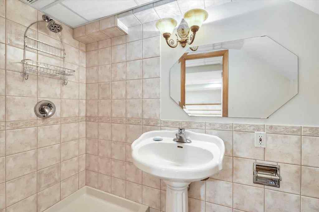 MLS® A2221265 - 514 Scarboro Avenue SW in Scarboro Calgary, Residential