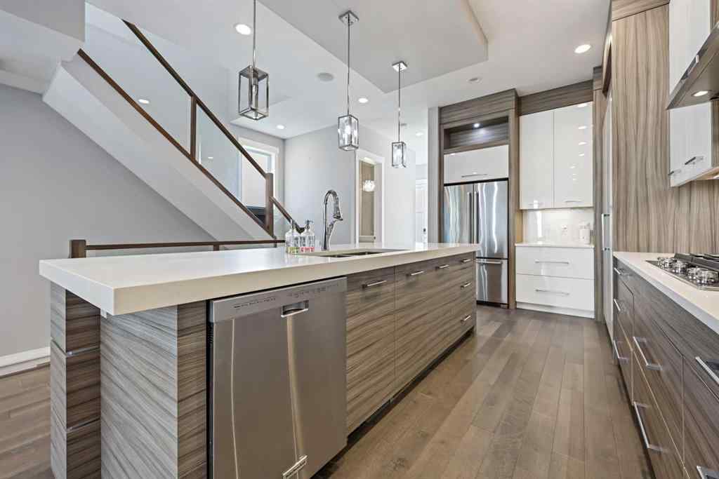 MLS® A2221284 - 1826 33 Avenue SW in South Calgary Calgary, Residential