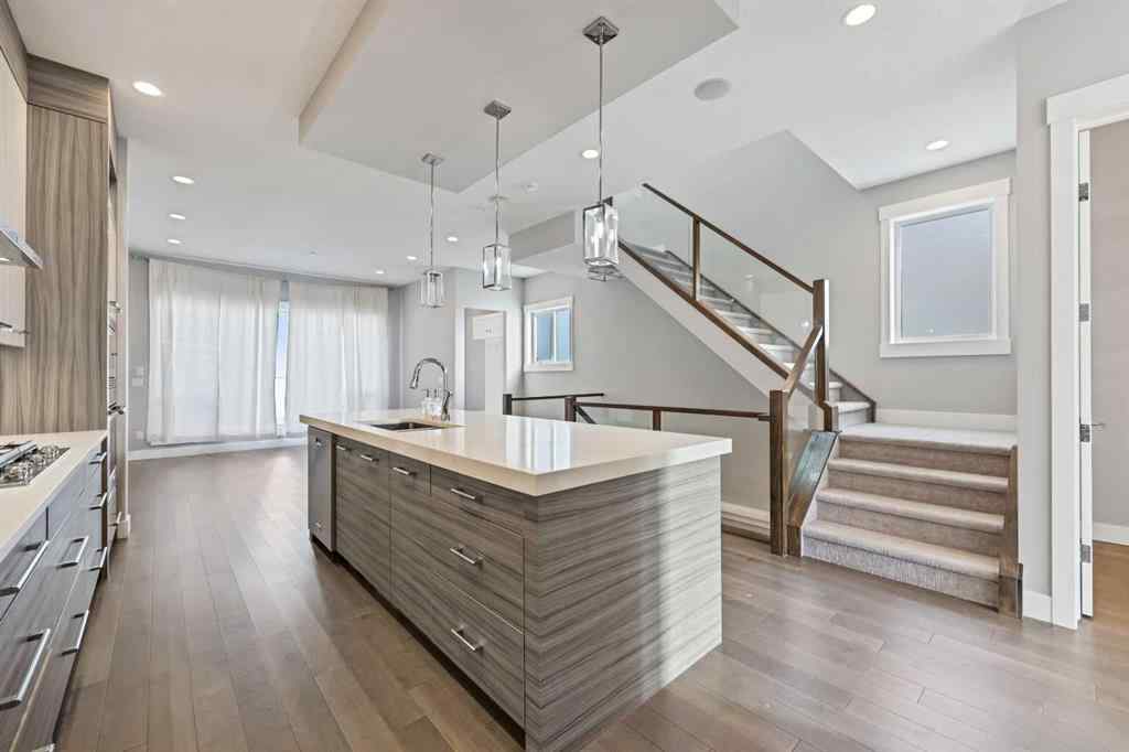 MLS® A2221284 - 1826 33 Avenue SW in South Calgary Calgary, Residential
