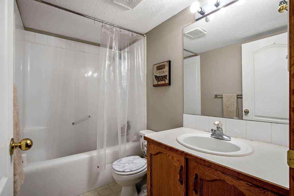 MLS® A2221340 - Unit #205 1723 35 Street SE in Albert Park/Radisson Heights Calgary, Residential