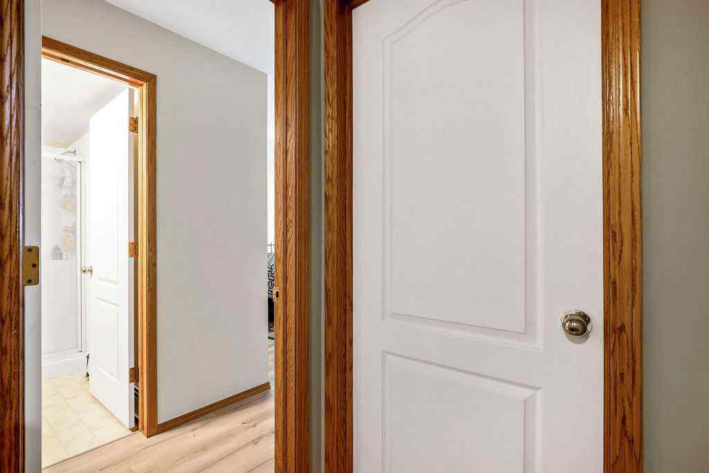 MLS® A2221340 - Unit #205 1723 35 Street SE in Albert Park/Radisson Heights Calgary, Residential