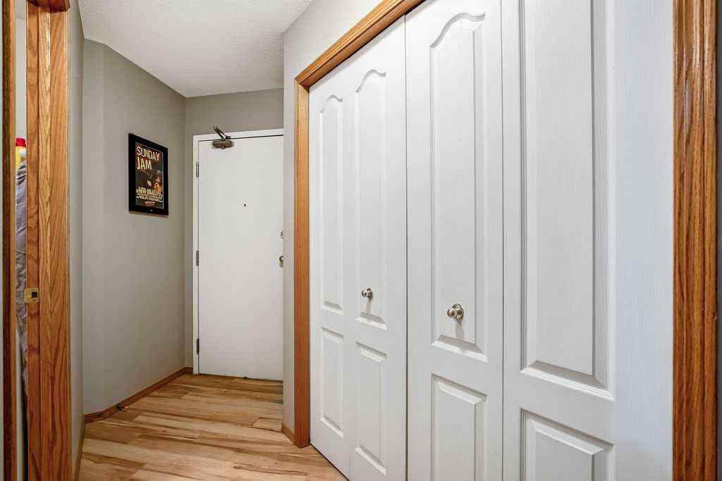 MLS® A2221340 - Unit #205 1723 35 Street SE in Albert Park/Radisson Heights Calgary, Residential