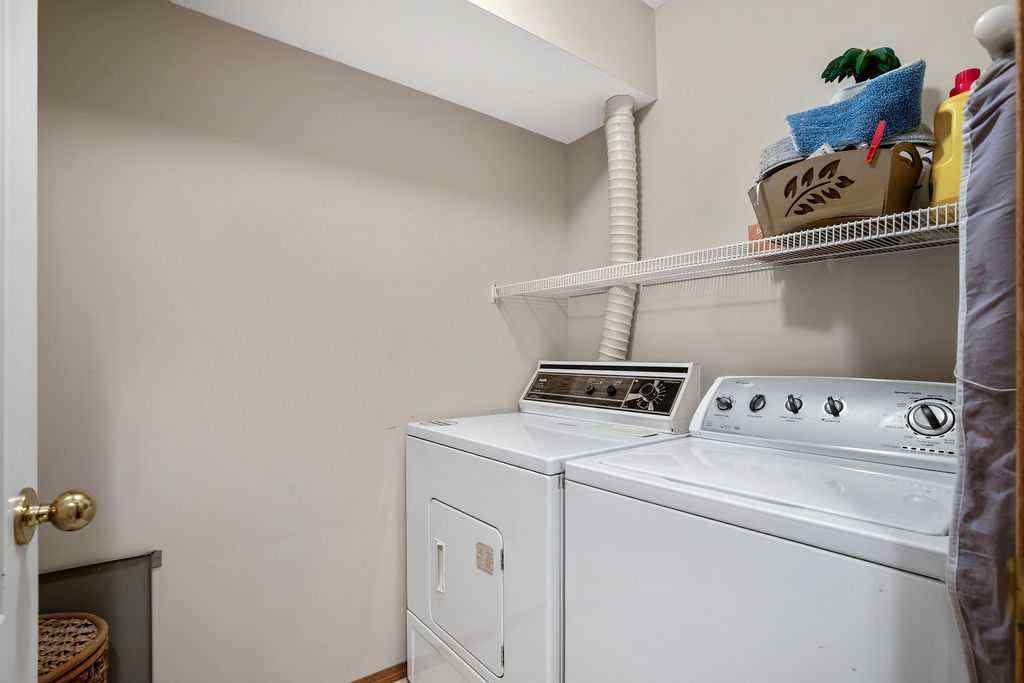 MLS® A2221340 - Unit #205 1723 35 Street SE in Albert Park/Radisson Heights Calgary, Residential