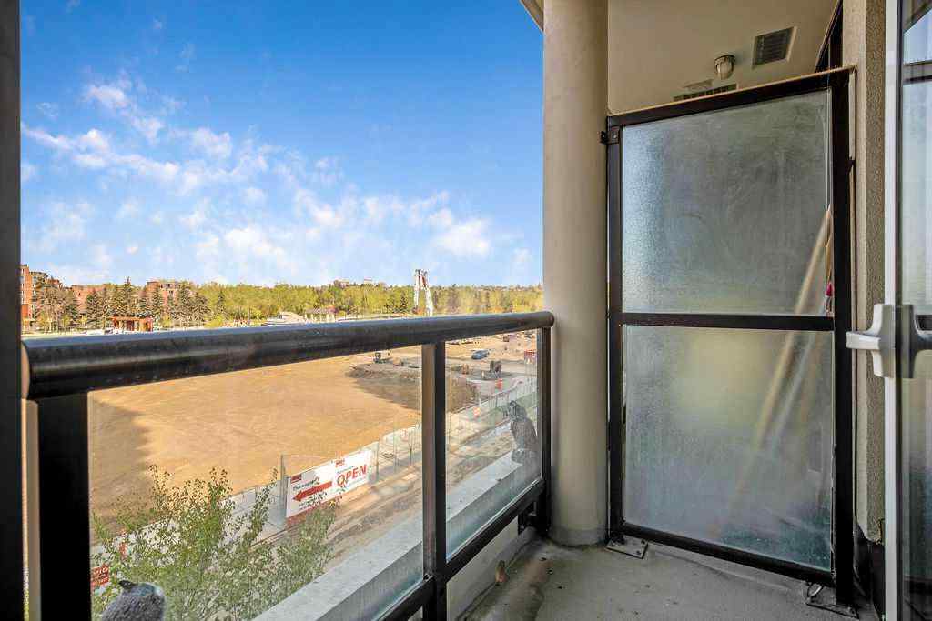 MLS® A2221383 - Unit #451 222 Riverfront Avenue SW in Chinatown Calgary, Residential