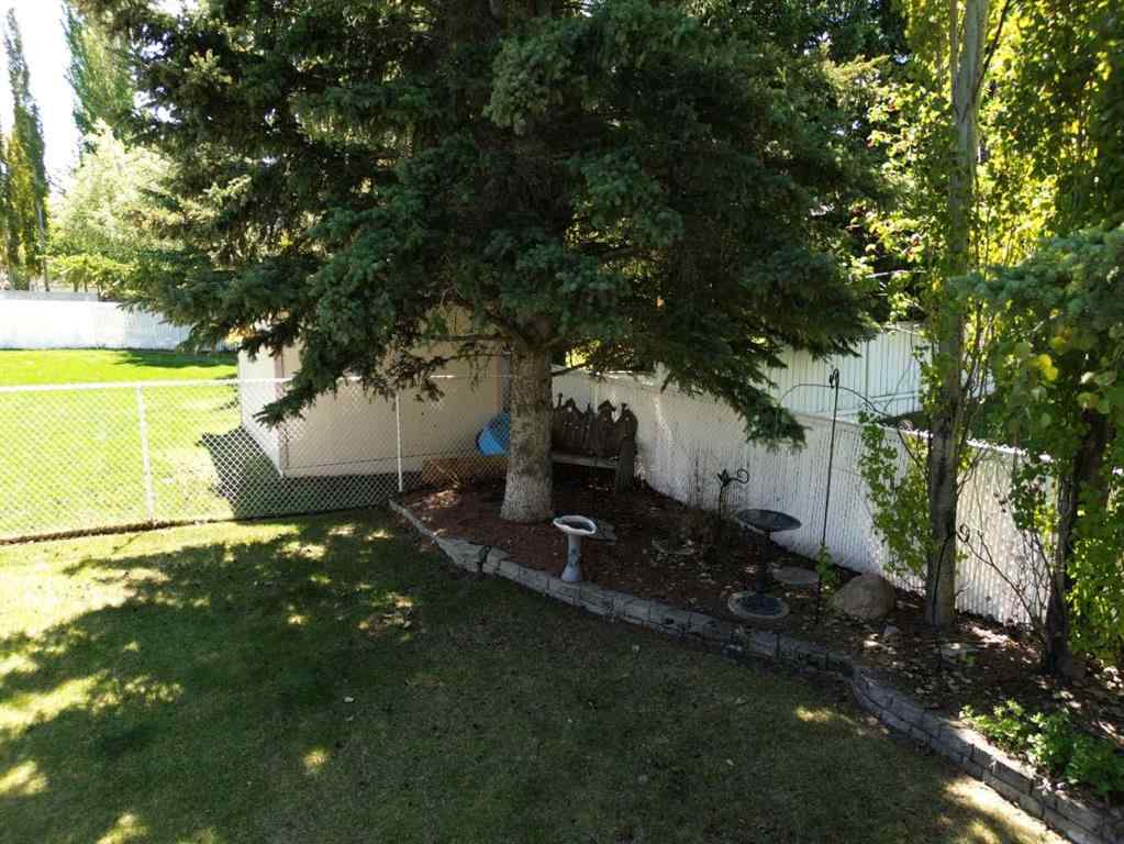 MLS® A2221418 - 6203 60 Street  in NONE Olds, Residential