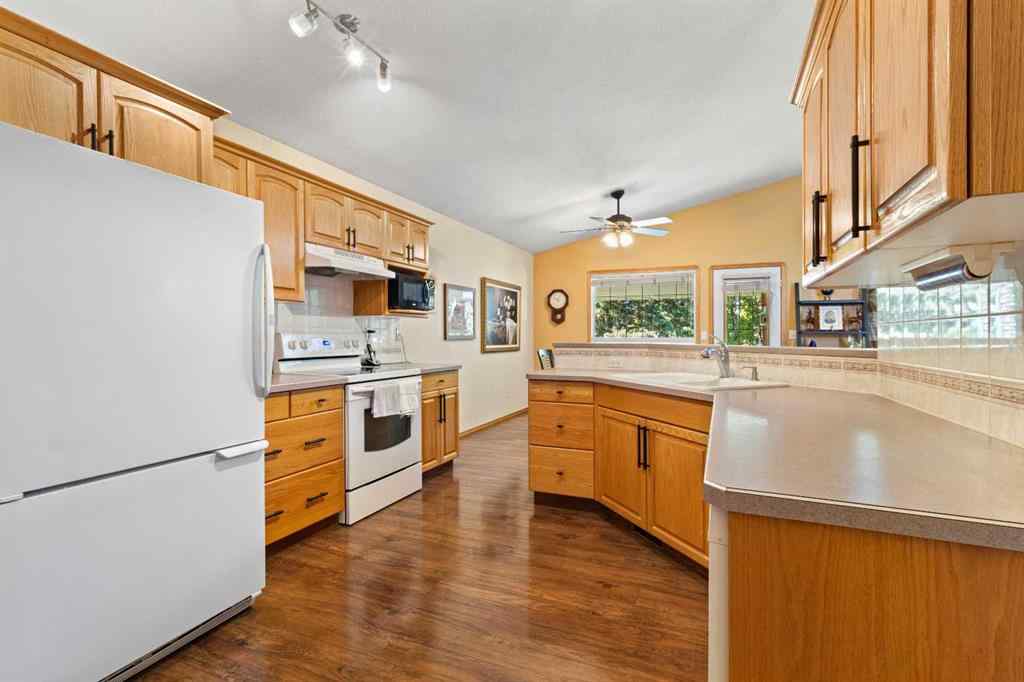 MLS® A2221418 - 6203 60 Street  in NONE Olds, Residential
