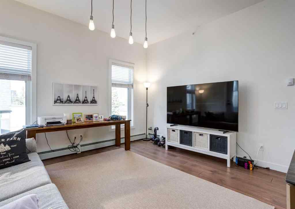 MLS® A2221439 - Unit #408 2702 17 Avenue SW in Shaganappi Calgary, Residential