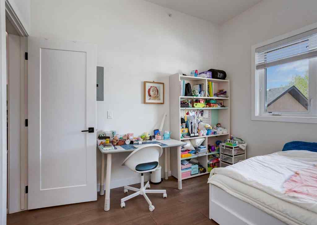 MLS® A2221439 - Unit #408 2702 17 Avenue SW in Shaganappi Calgary, Residential