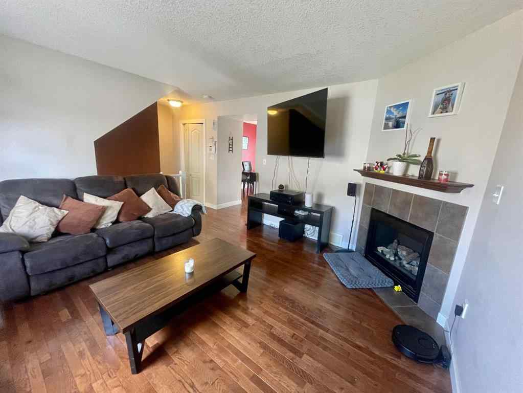 MLS® A2221456 - Unit #11 1616 41 Street   in Edson Edson, Residential