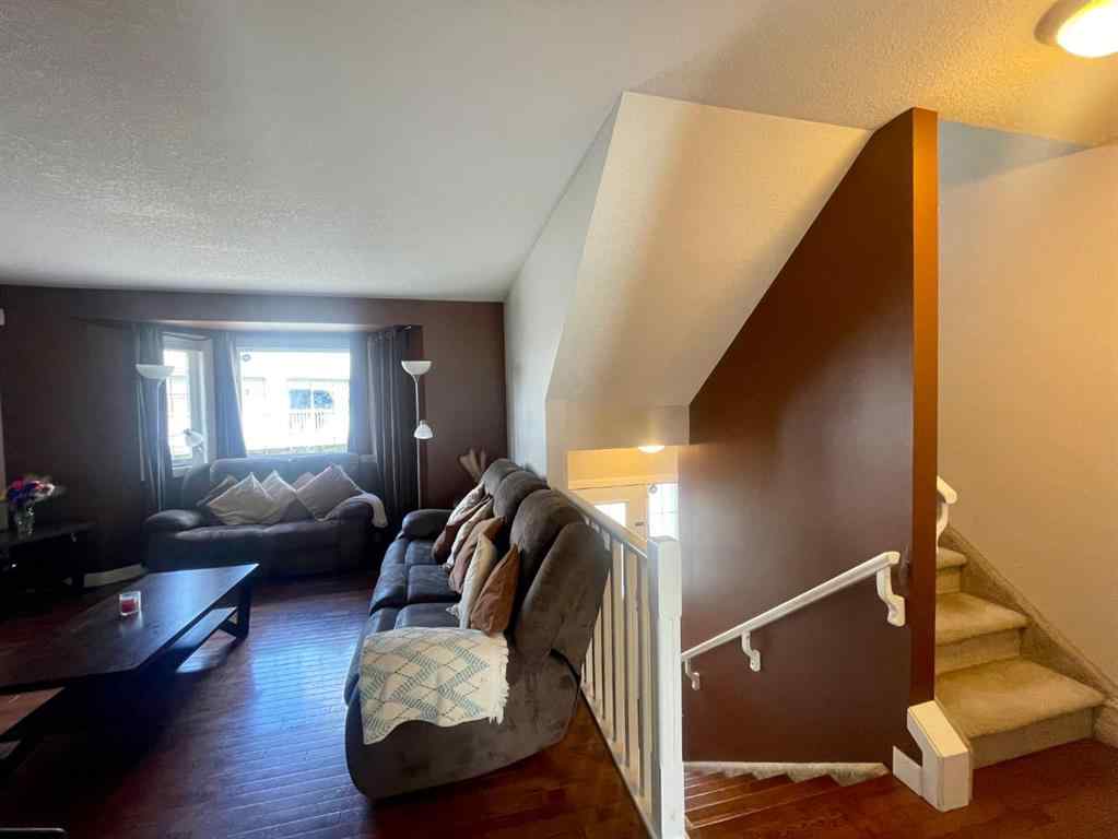 MLS® A2221456 - Unit #11 1616 41 Street   in Edson Edson, Residential