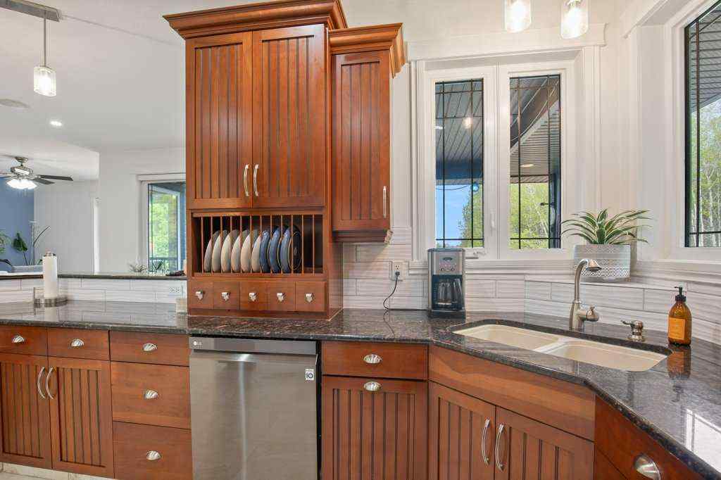 MLS® A2221467 - 422005 Range Road 20   in NONE Rural Ponoka County, Residential
