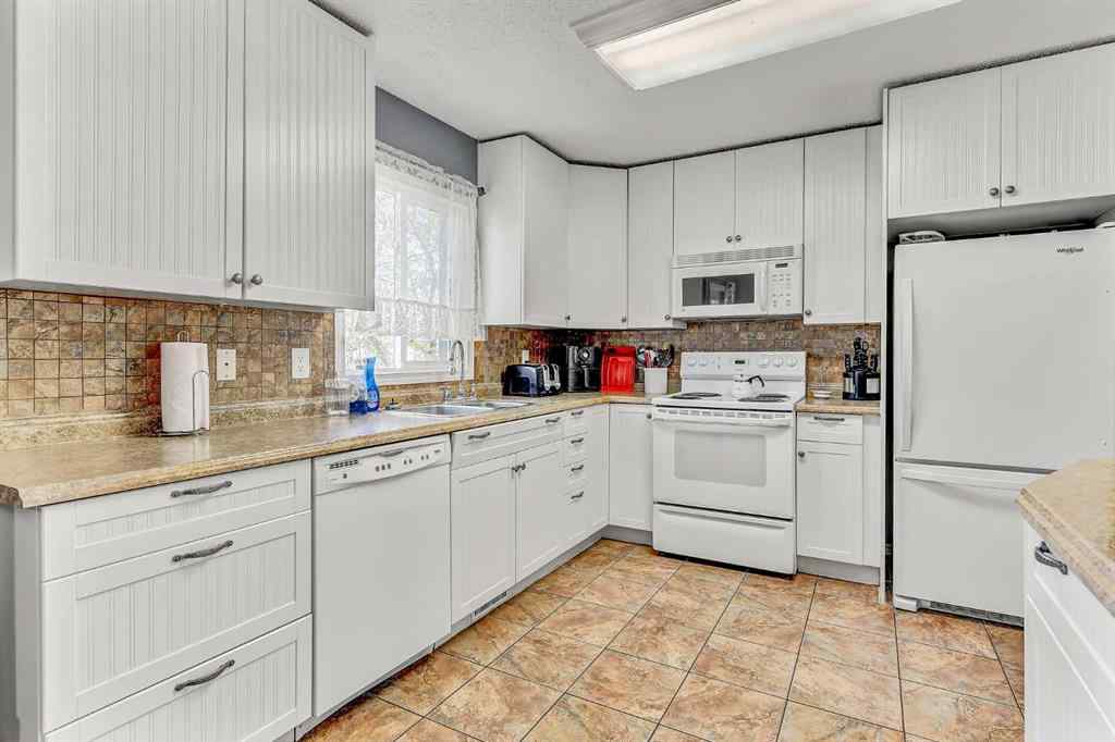MLS® A2221492 - 9728 95 Avenue  in NONE Wembley, Residential