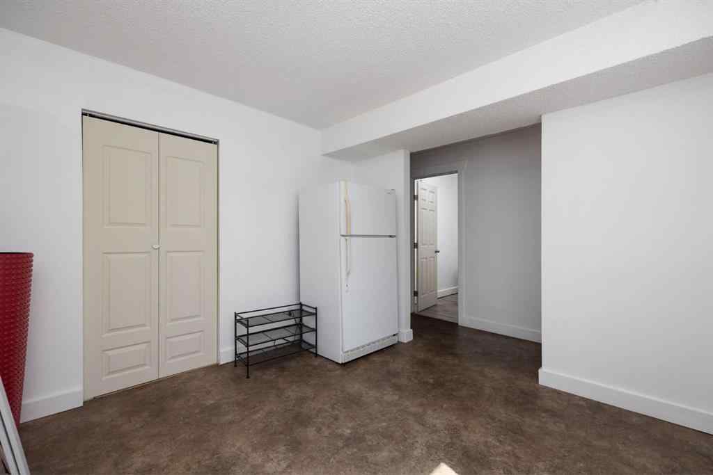 MLS® A2221559 - 173 Oaks Crescent  in Thickwood Fort McMurray, Residential